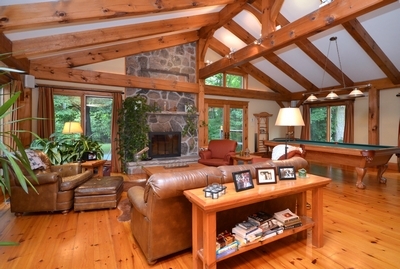 Luxury real estate and Country Homes for sale including horse farms and property in the Caledon and King City areas near Toronto
